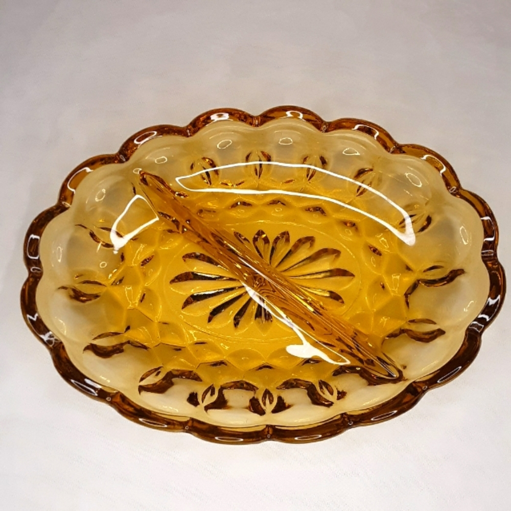 Vintage Anchor Hocking Fairfield Amber Serving Bowl Dish
